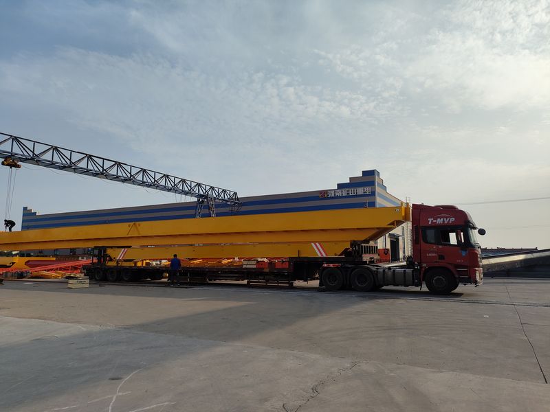 一批歐式單梁、歐式葫蘆雙發(fā)往山東威海